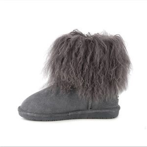 Bearpaw Boo Shaggy Big Girls Boot Size 2